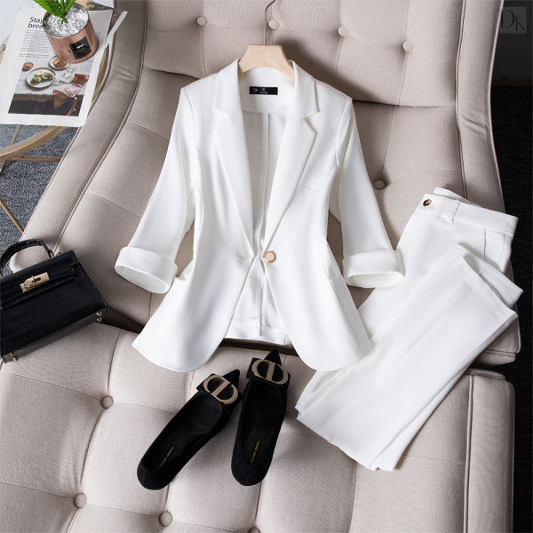 ホワイト（スーツ+パンツ）
