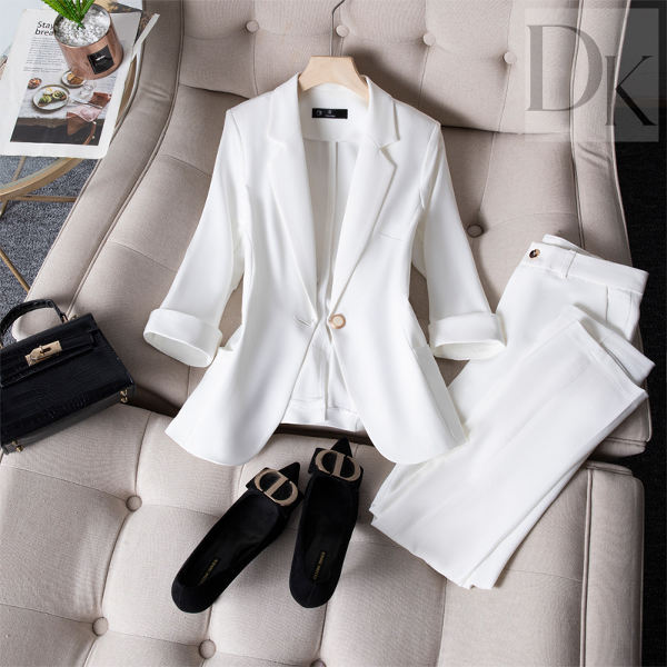 ホワイト（スーツ+パンツ）