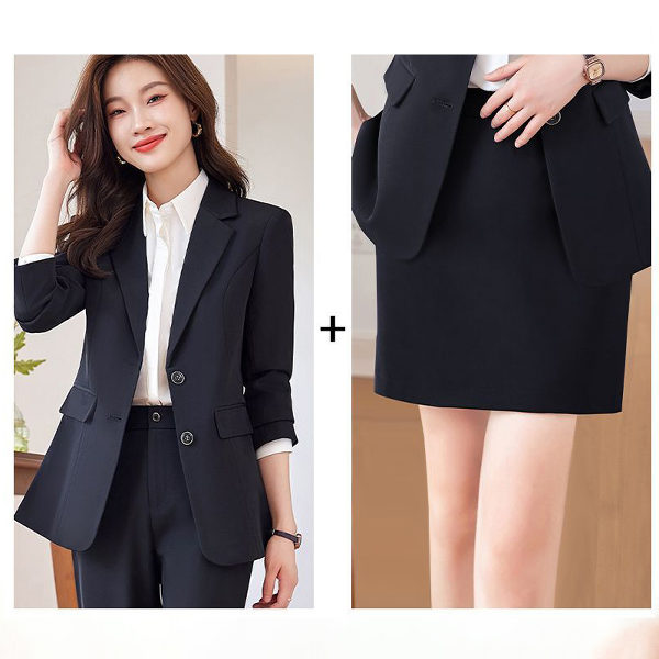 ブラック/スーツジャケット+スカート